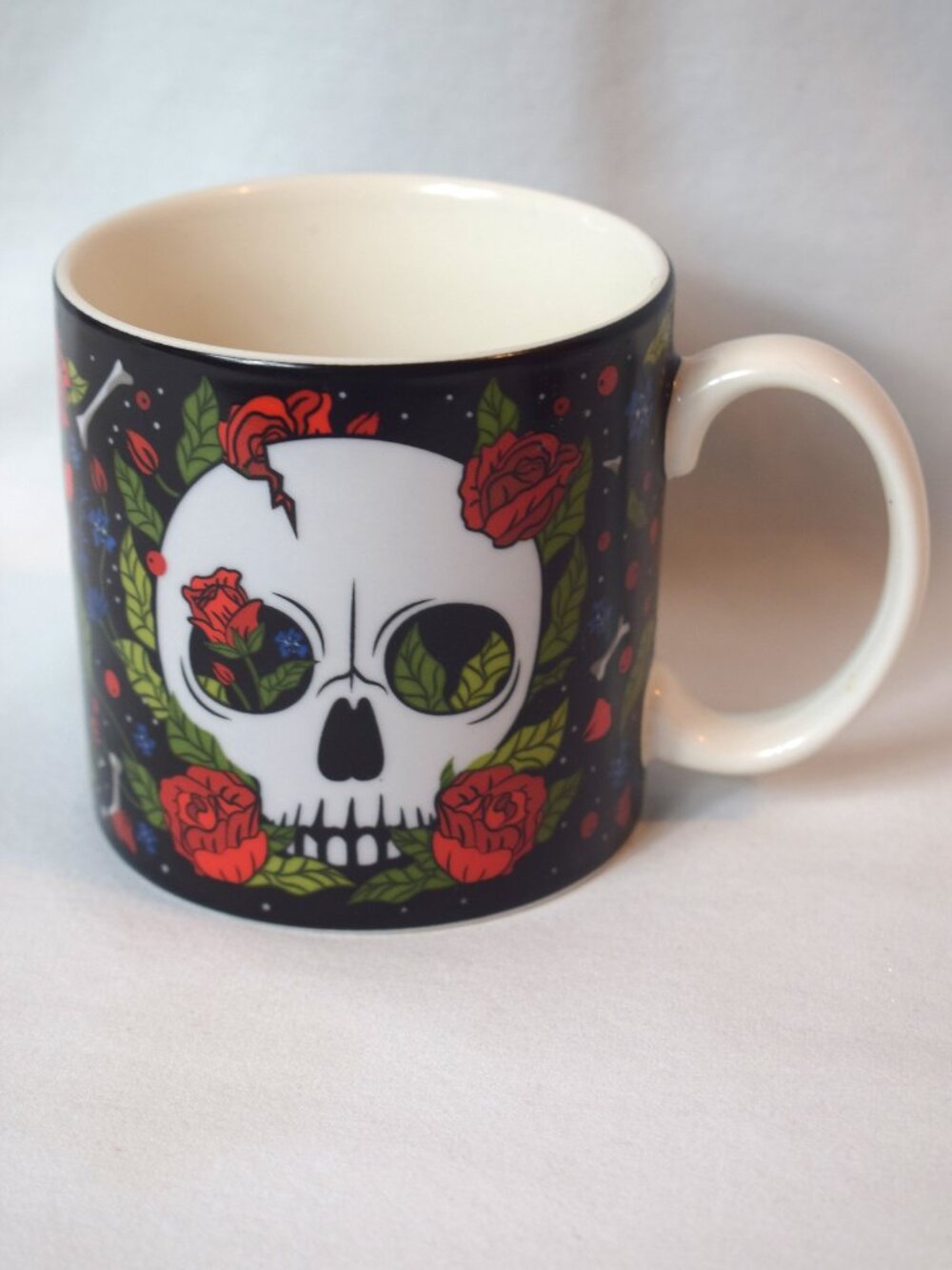 2022 Hacche Retail Ltd True Crime Addict Mug I Must Confess...Skull and Roses